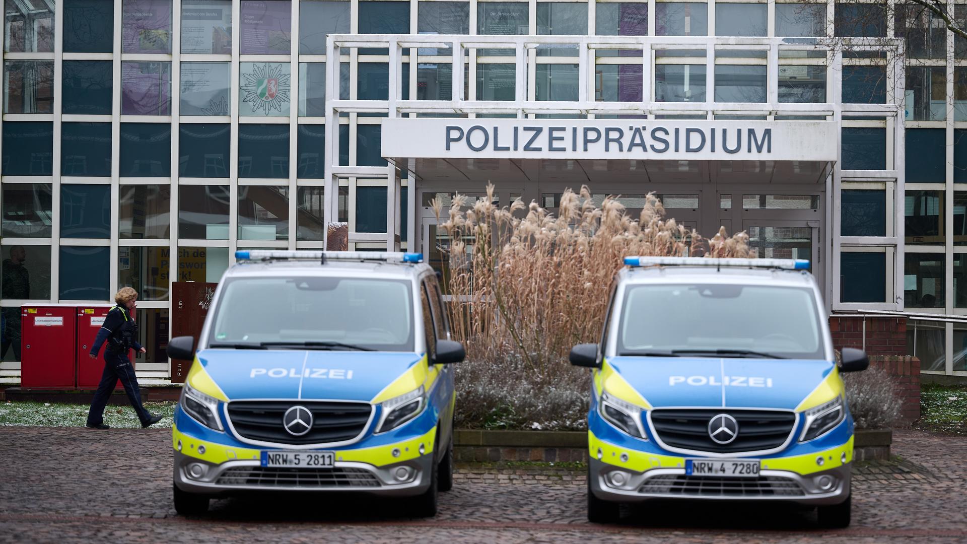 Polizeipräsidium NRW - Pressekonferenz