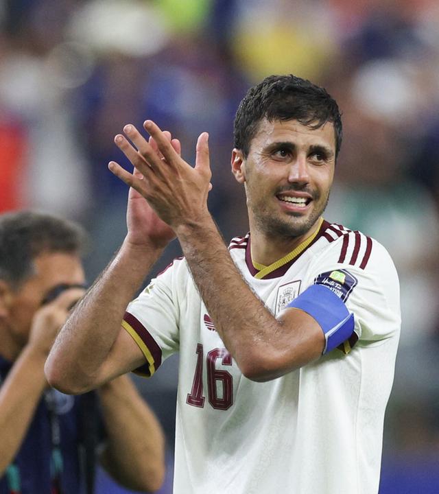Spaniens Rodri im WM-Halbfinale 2026 gegen Frankreich.