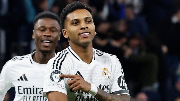 Reals Rodrygo feiert seinen Treffer zum 1:0.