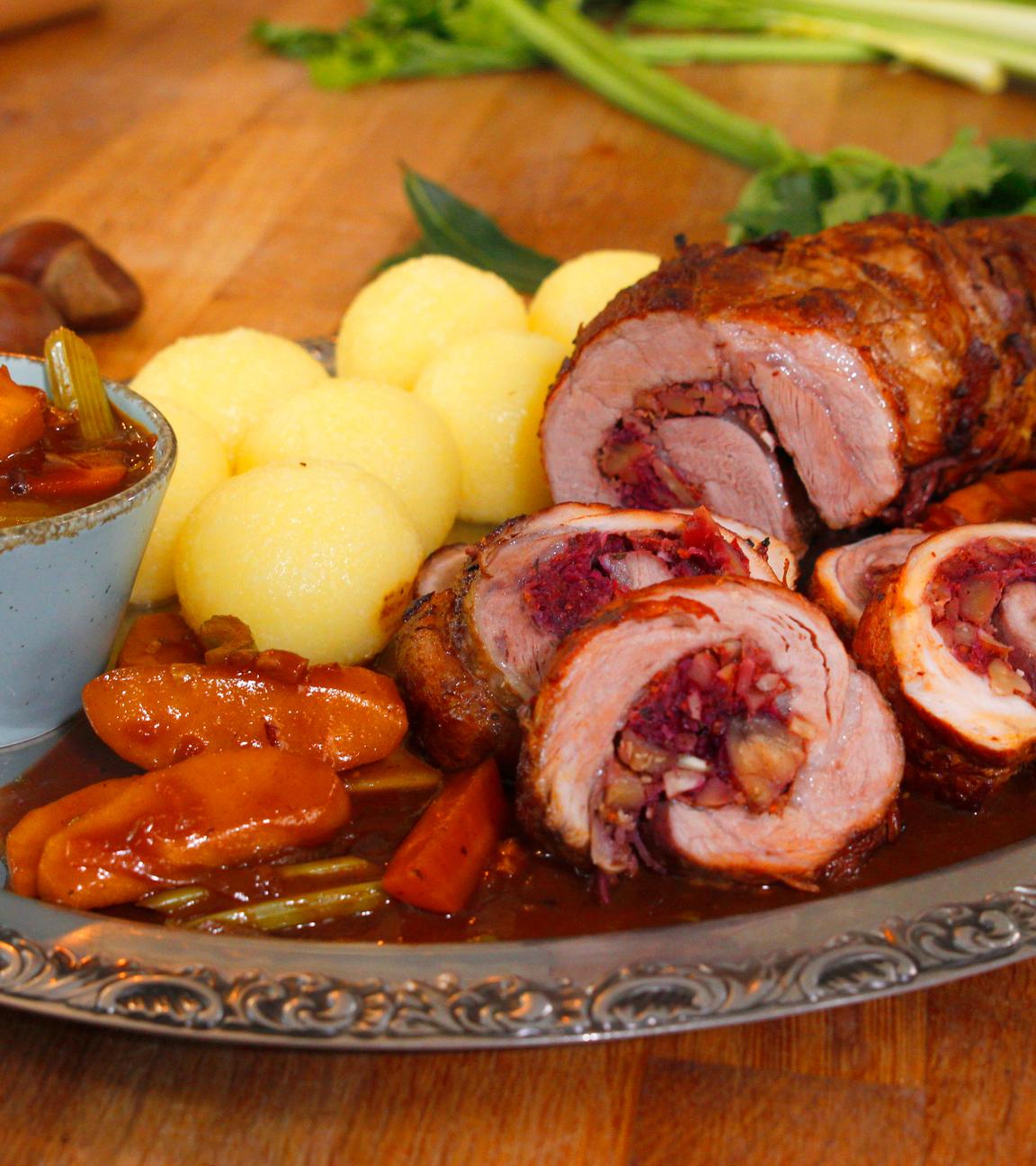 Rollbraten mit weihnachtlicher Füllung 