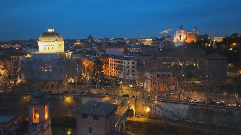 Rom: Designer für Priester-Kleidung