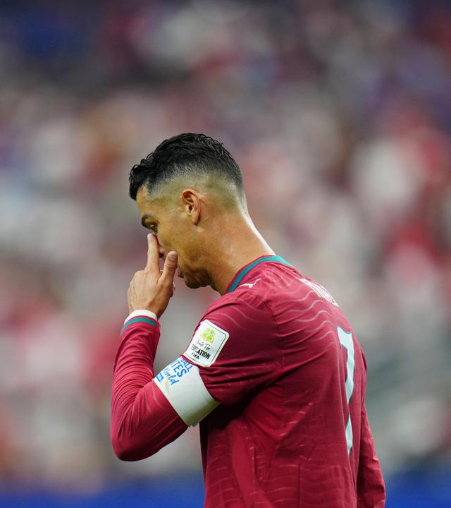 Ronaldo läuft traurig über den Platz nach WM-Aus.