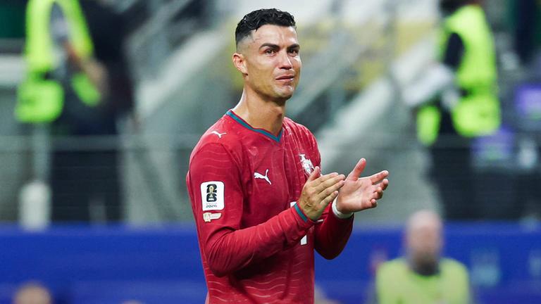 Ronaldo weinend nach seinem Ausscheiden.