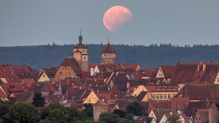 Mondfinsternis über Rothenburg ob der Tauber