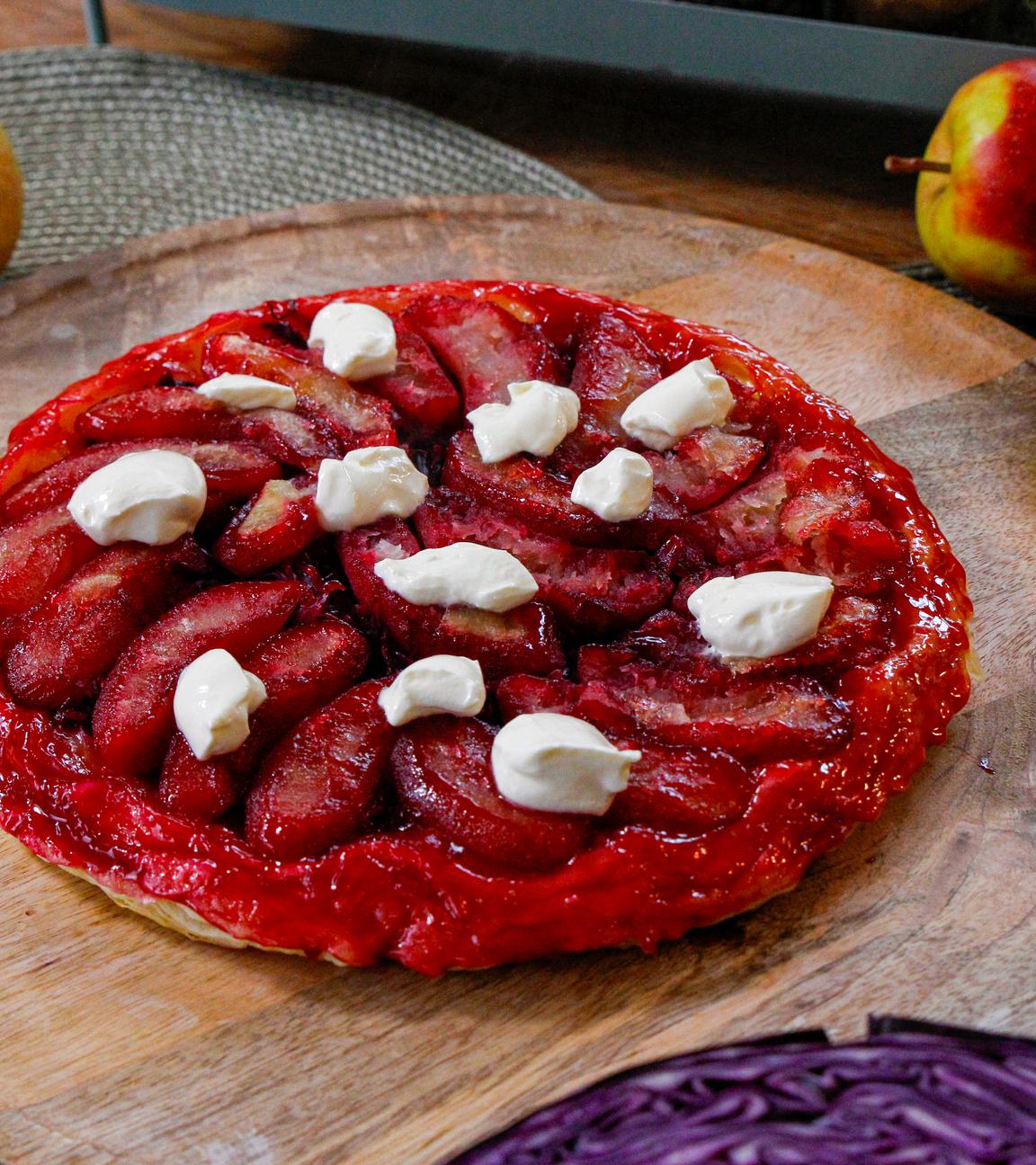 "Tarte Tatin" - Herzhafter Rotkohl-Apfelkuchen