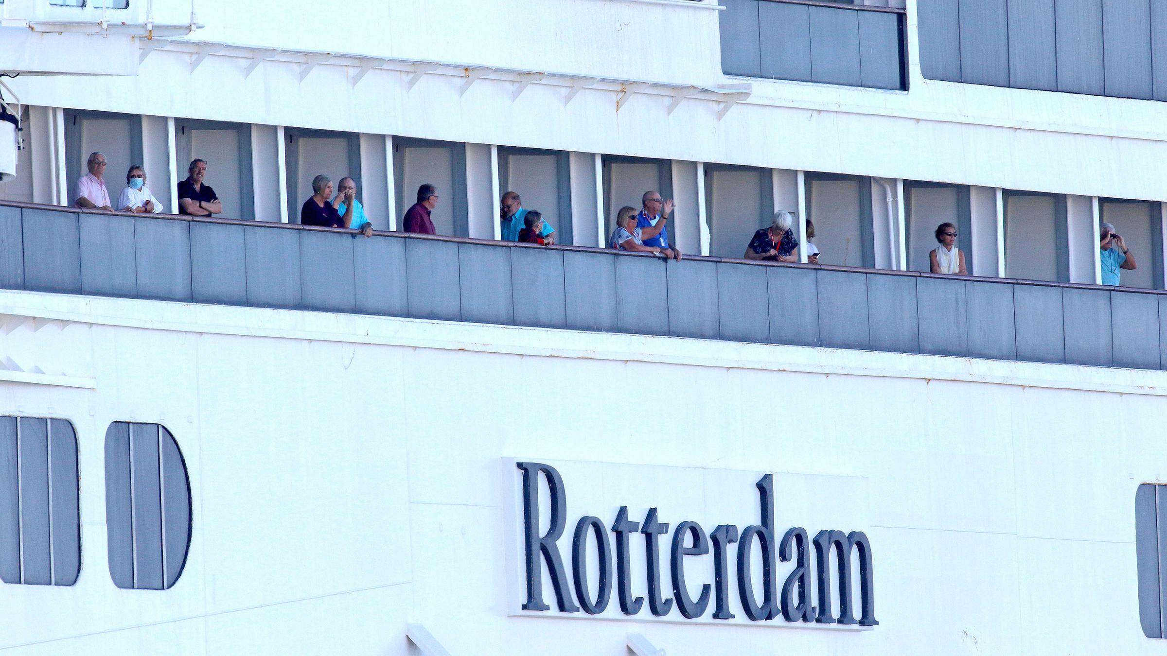 Passagiere auf dem Kreuzfahrtschiff Rotterdam