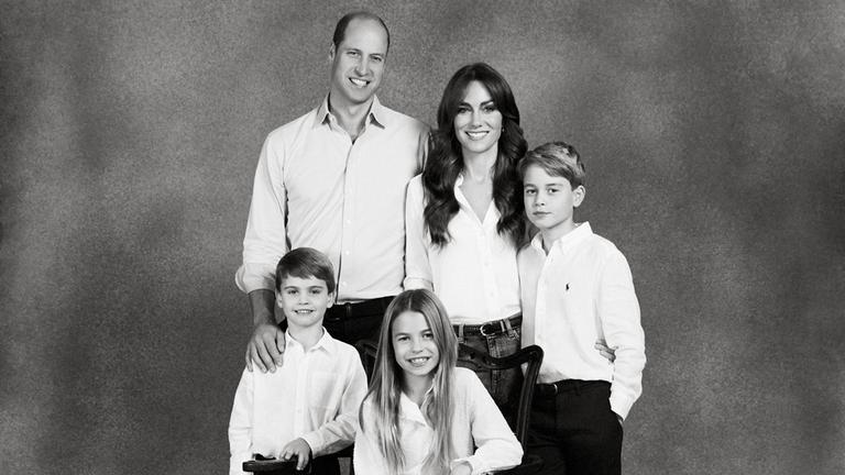 Royals veröffentlichen Fotos ihrer Weihnachtskarten