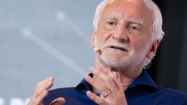 Rudi Völler, Sportdirektor des Deutschen Fußball-Bundes (DFB), spricht vor Teilnehmern des Internationalen Trainer-Kongresses.