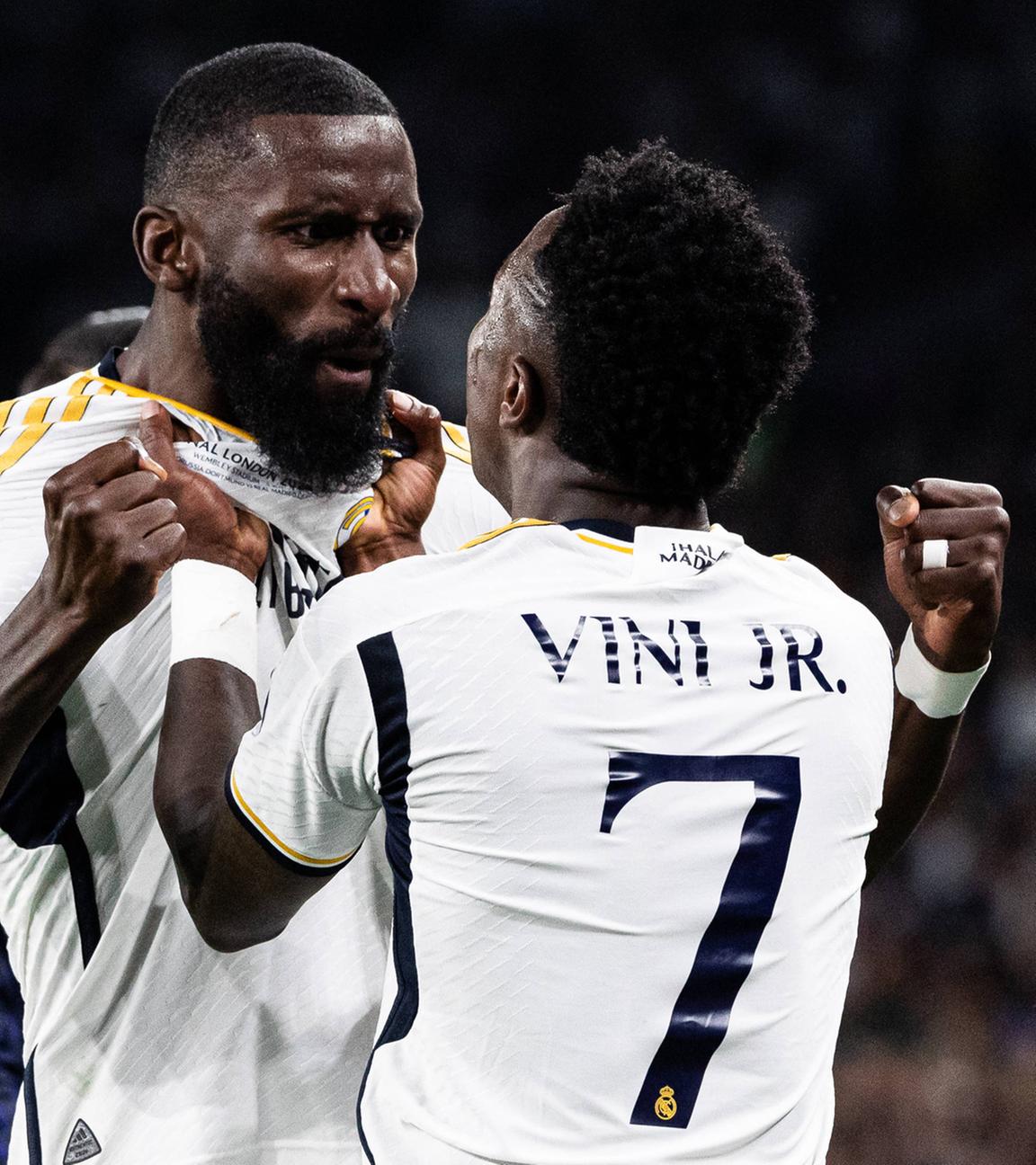 Antonio Rüdiger und Vinicius Jr.
