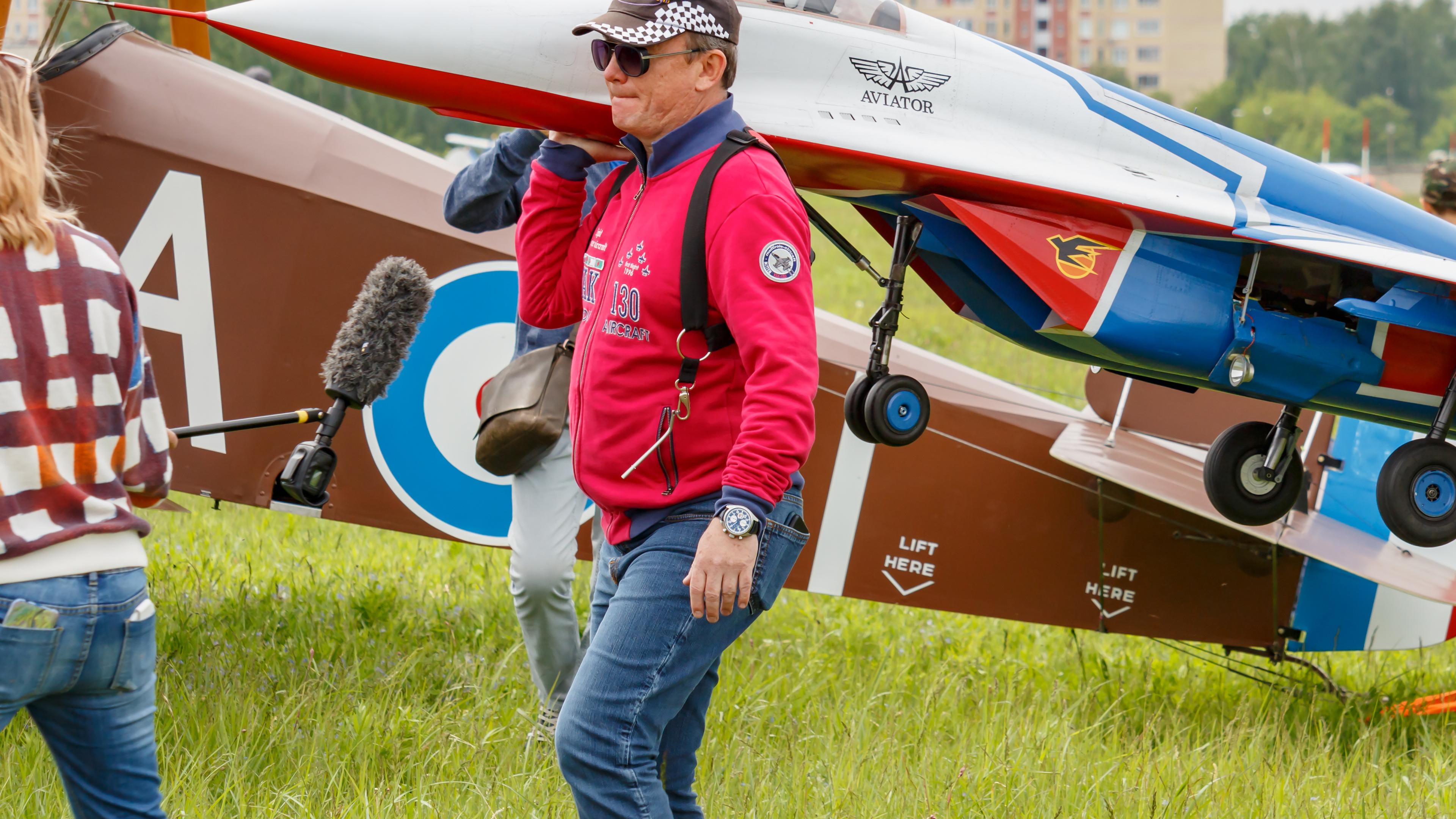 RusJet, Vitaly Robertus