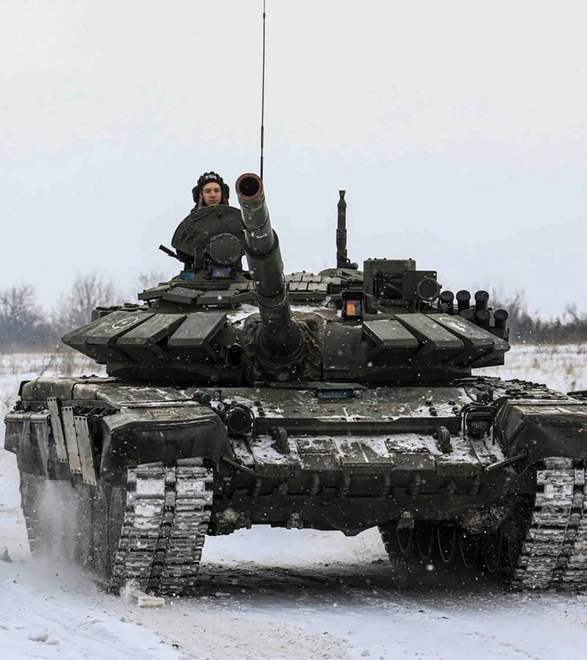 Russische Panzer, während militärischer Übungen in der Region Leningrad