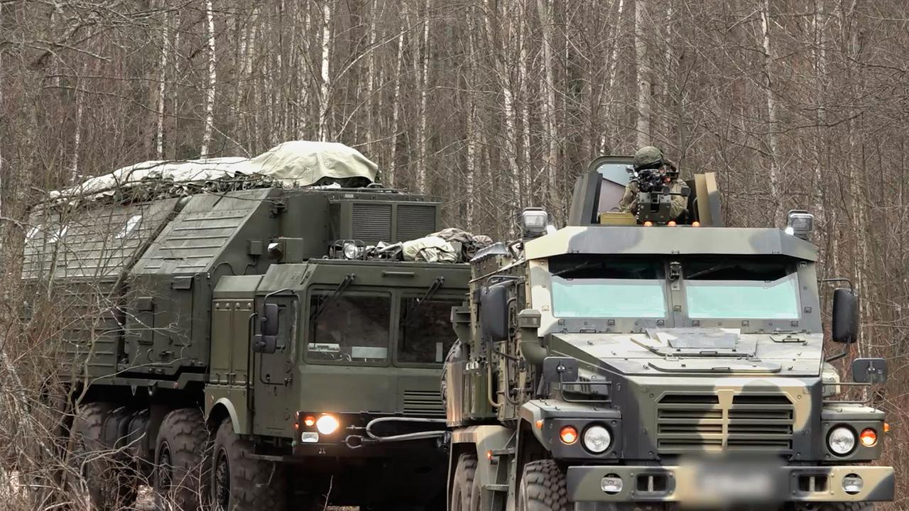 Russia deploys Oreshnik missile: Moscow's propaganda weapon