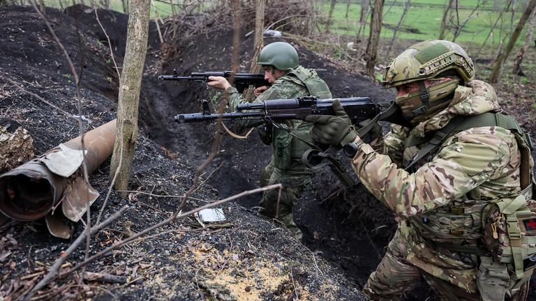 Russische Soldaten an der Front