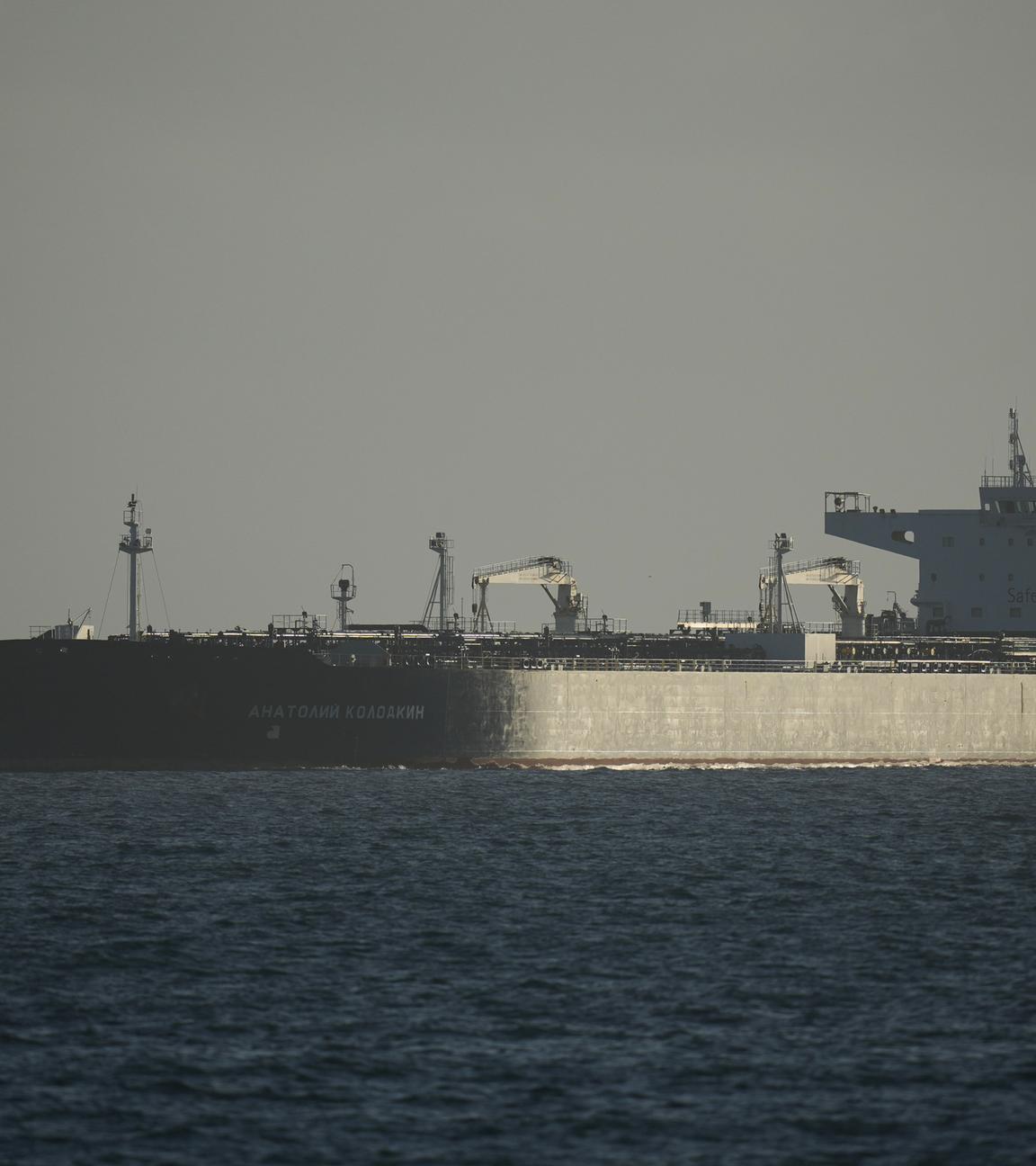 31.03.2026, Kuba, Matanzas: Der unter russischer Flagge fahrende Öltanker «Anatoly Kolodkin» läuft in Matanzas ein.