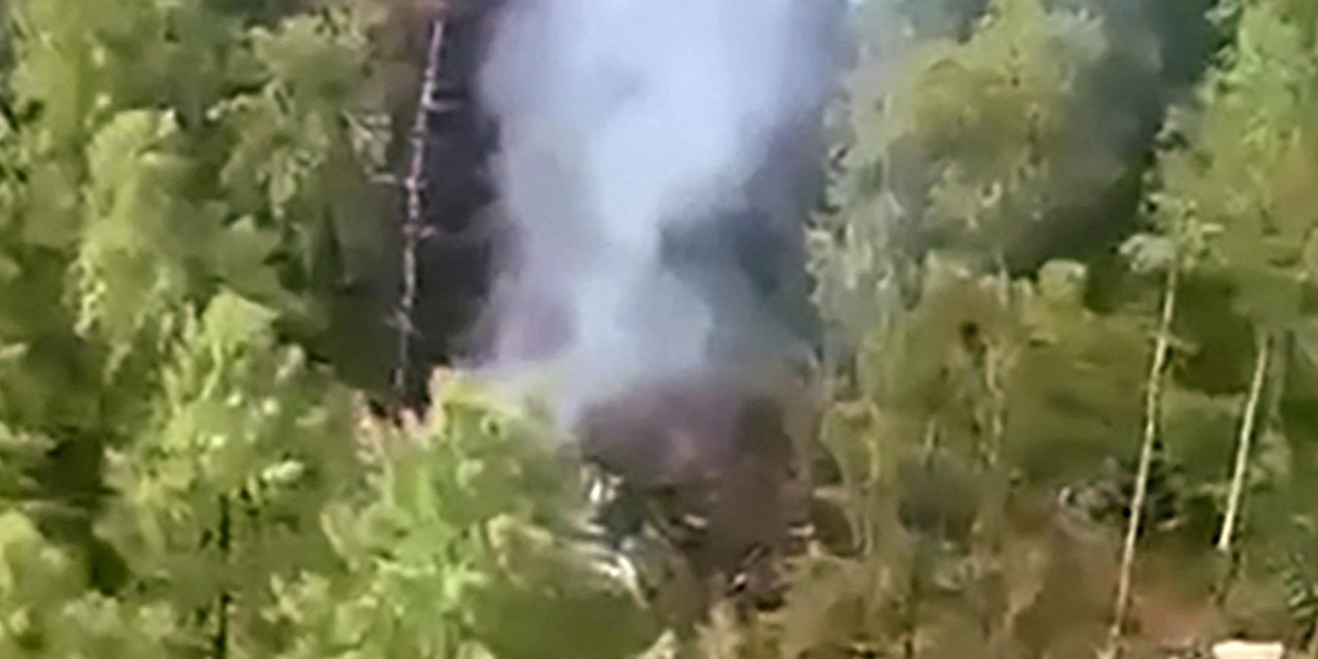 Luftaufnahme der Absturzstelle des Passagierflugzeugs Antonow AN-24 außerhalb der Stadt Tynda in der ostrussischen Region Amur. 