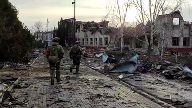 Russische Kräfte rücken in die Stadt Sudscha in der Region Kursk vor.