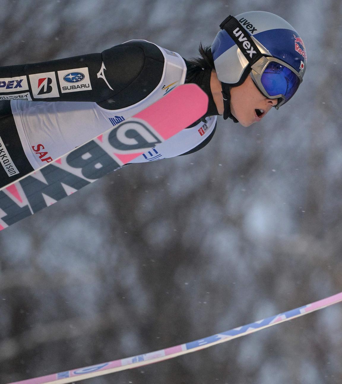 Japans Skispringer Ryoyu Kobayashi in Aktion am 14.02.2025 in Sapporo.