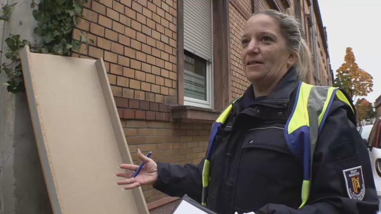 Auf der Suche nach illegalem Sperrmüll