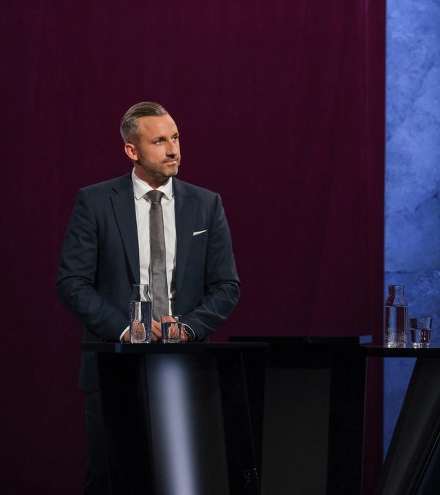 Johann Wadephul (CDU), Bundesaußenminister, spricht beim Bürgerdialog «Außenpolitik aus einem Guss» in Dessau-Roßlau