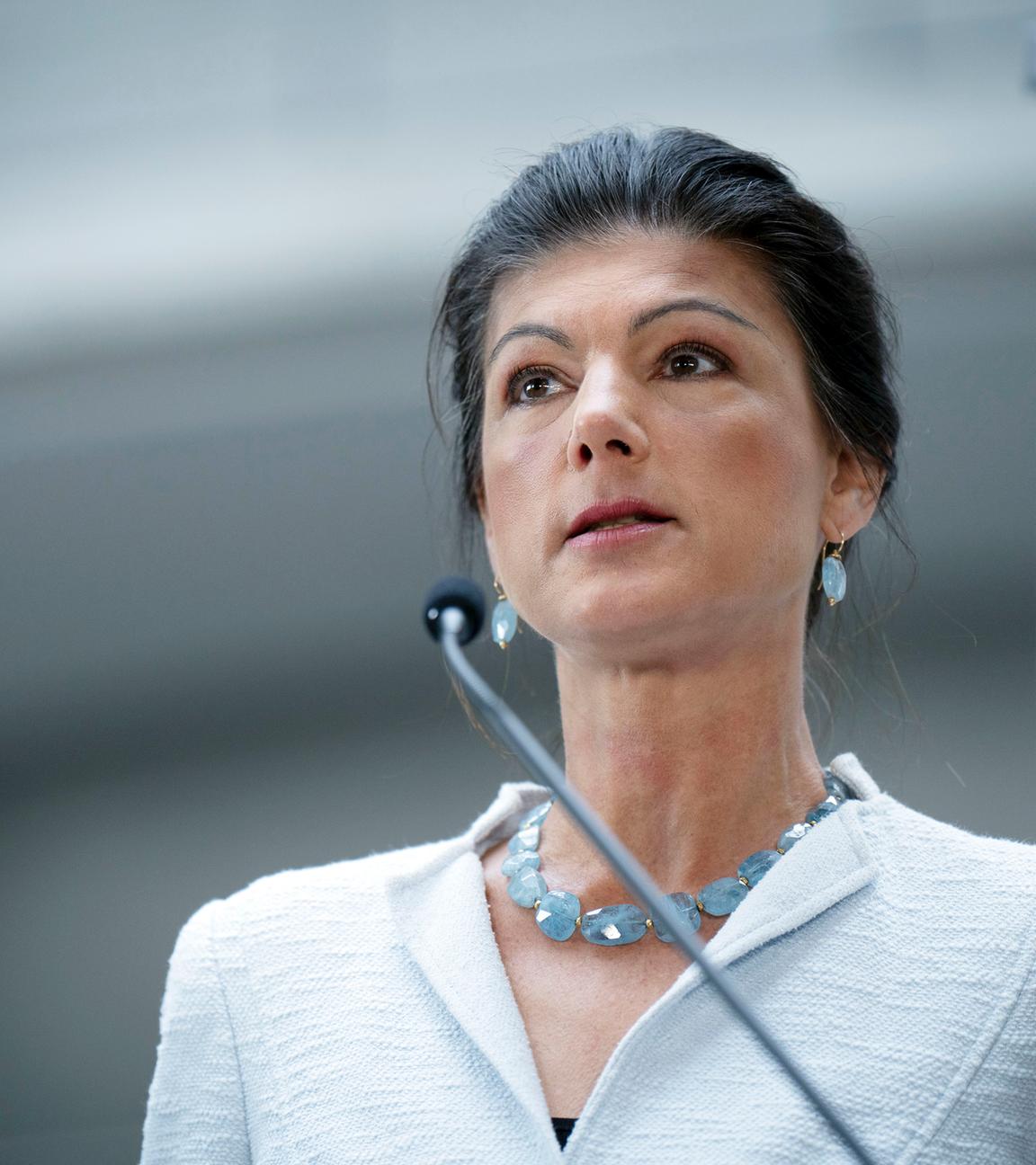 Sahra Wagenknecht bei einem Pressestatement des BSW im Reichstagsgebäude am 13.03.2025 in Berlin.