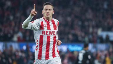 Fußballer Said El Mala, vom 1. FC Köln, jubelnd auf dem Spielfeld am 06.12.2025 