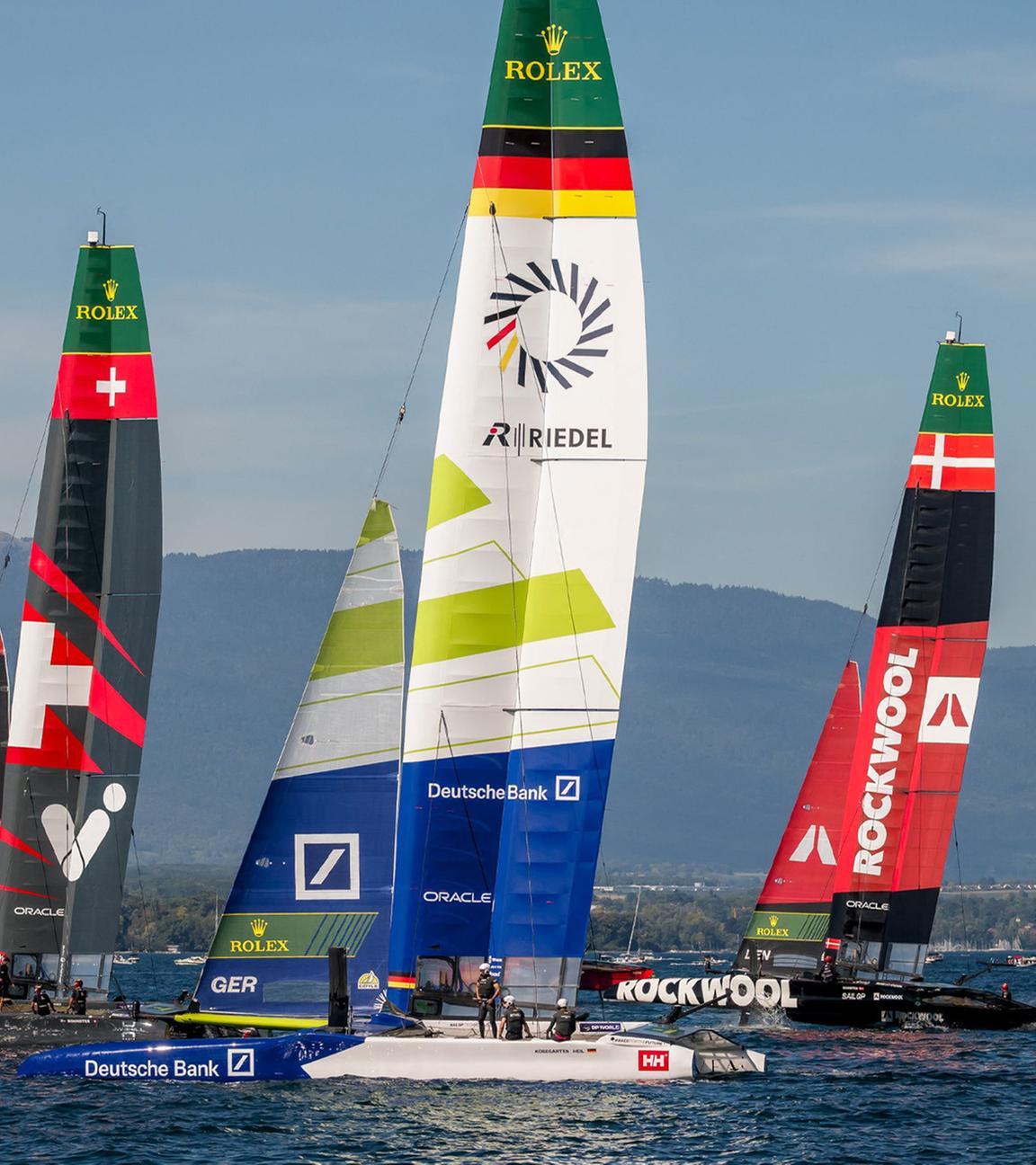20.09.2025, Genf, Schweiz: Die Teams aus der Schweiz, Deutschland, Dänemark und Australien treten mit ihren 50-Fuß-Foilkatamaranen beim SailGP-Event auf dem Genfer See gegeneinander an.