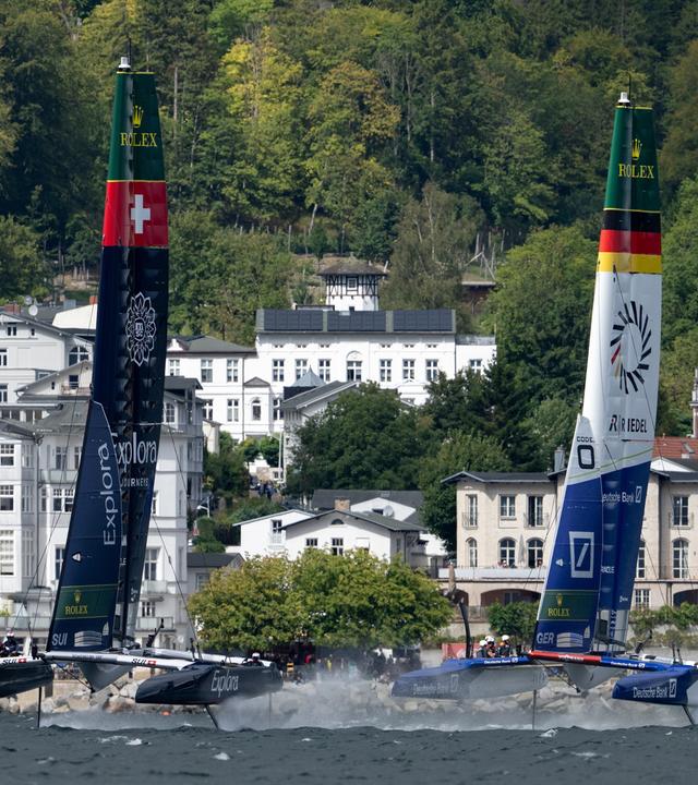 SailGP vor der Kulisse von Sassnitz