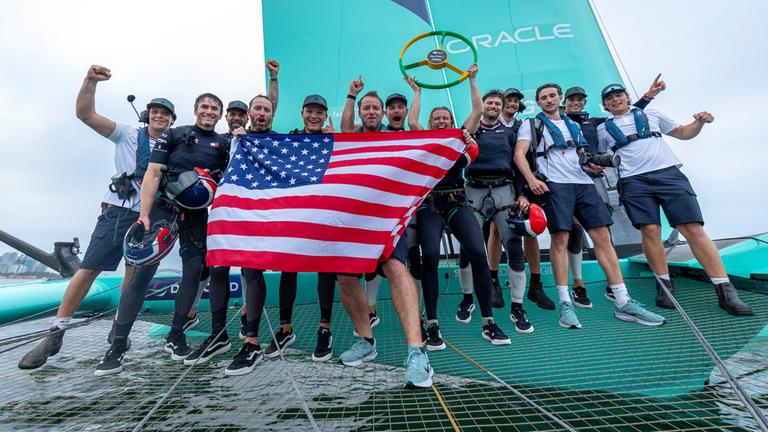 SailGP Team der USA jubelt.