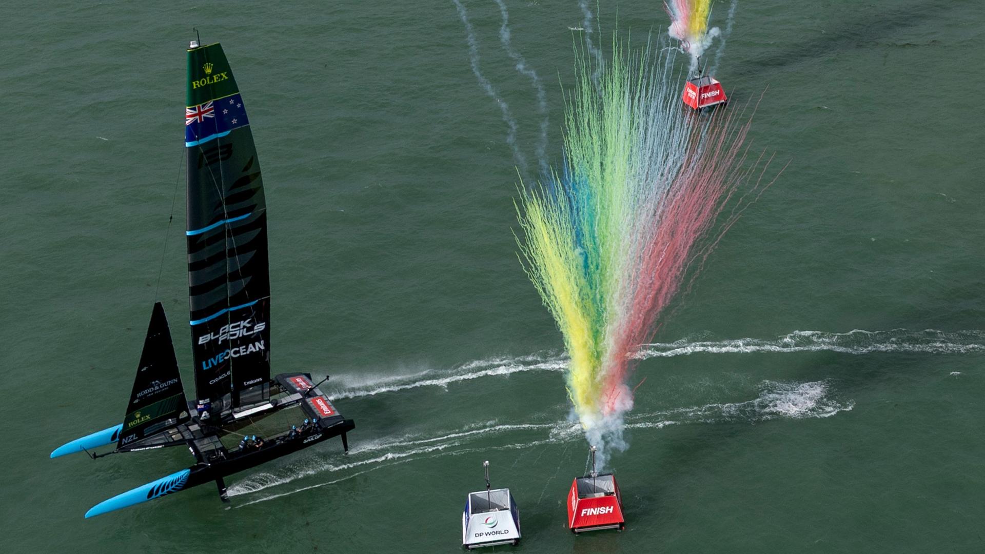 SailGP: Neuseeland gewinnt Rennen 2 vor Portsmouth.