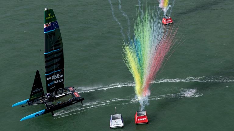SailGP: Neuseeland gewinnt Rennen 2 vor Portsmouth.