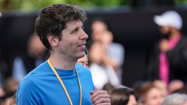 Sam Altman, CEO von OpenAI, nimmt an einer Apple-Veranstaltung zur Ankündigung neuer Produkte in Cupertino, Kalifornien, teil.