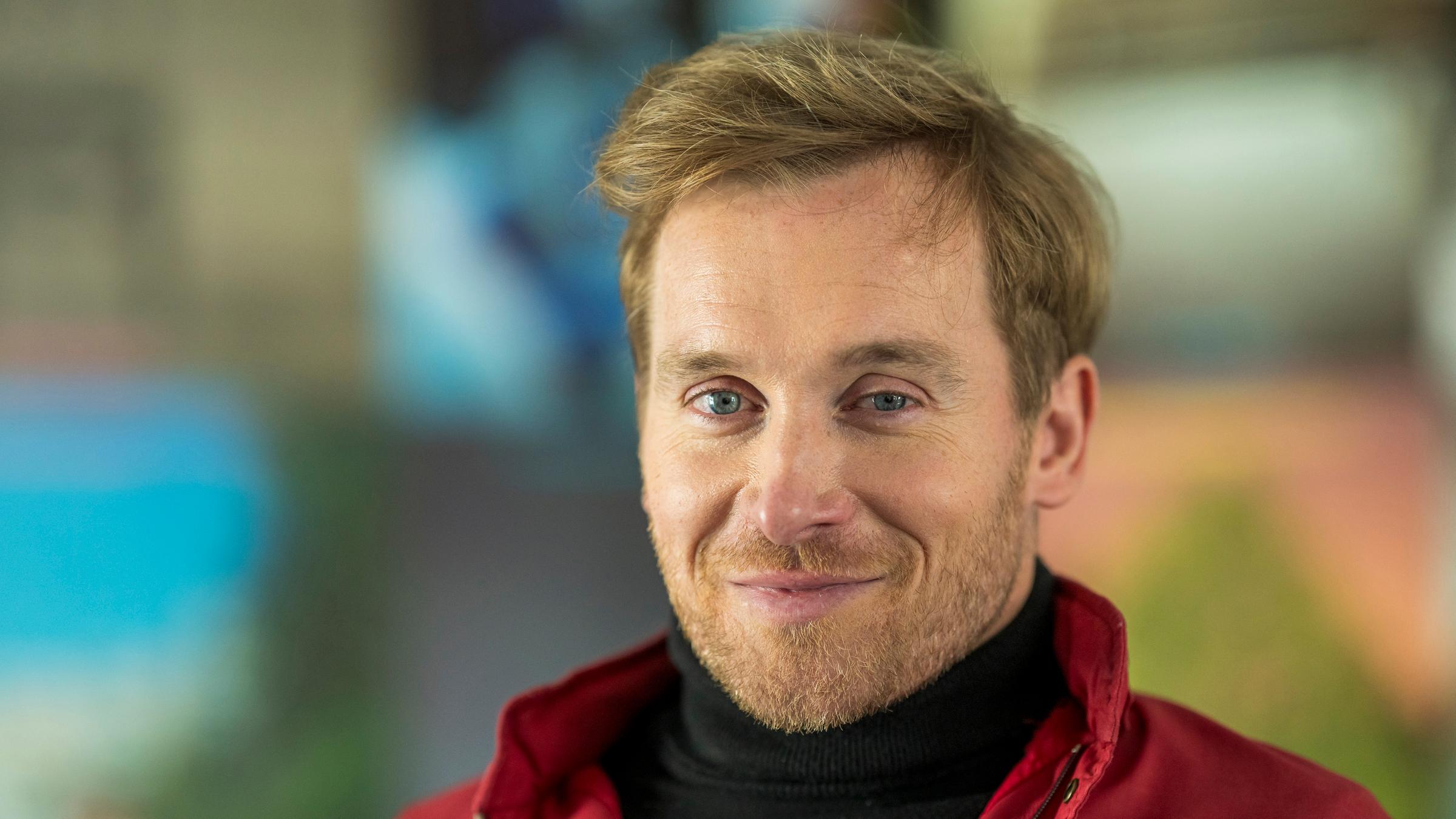 13.06.2024, Bayern, München: Der Schauspieler Samuel Koch nach Vorstellung des Programms der Münchner Kammerspiele zur Saison 2024/2025. 