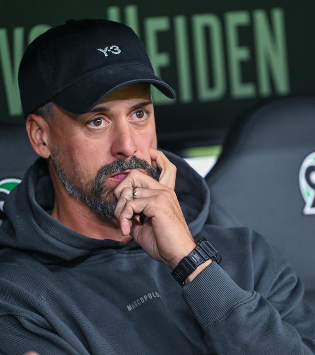 Guter Rat scheint teuer: Hannovers Trainer Sandro Wagner muss den Klub aus der Krise führen.