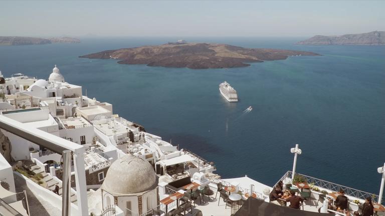 Santorini: Nach den Beben und vor Ostern