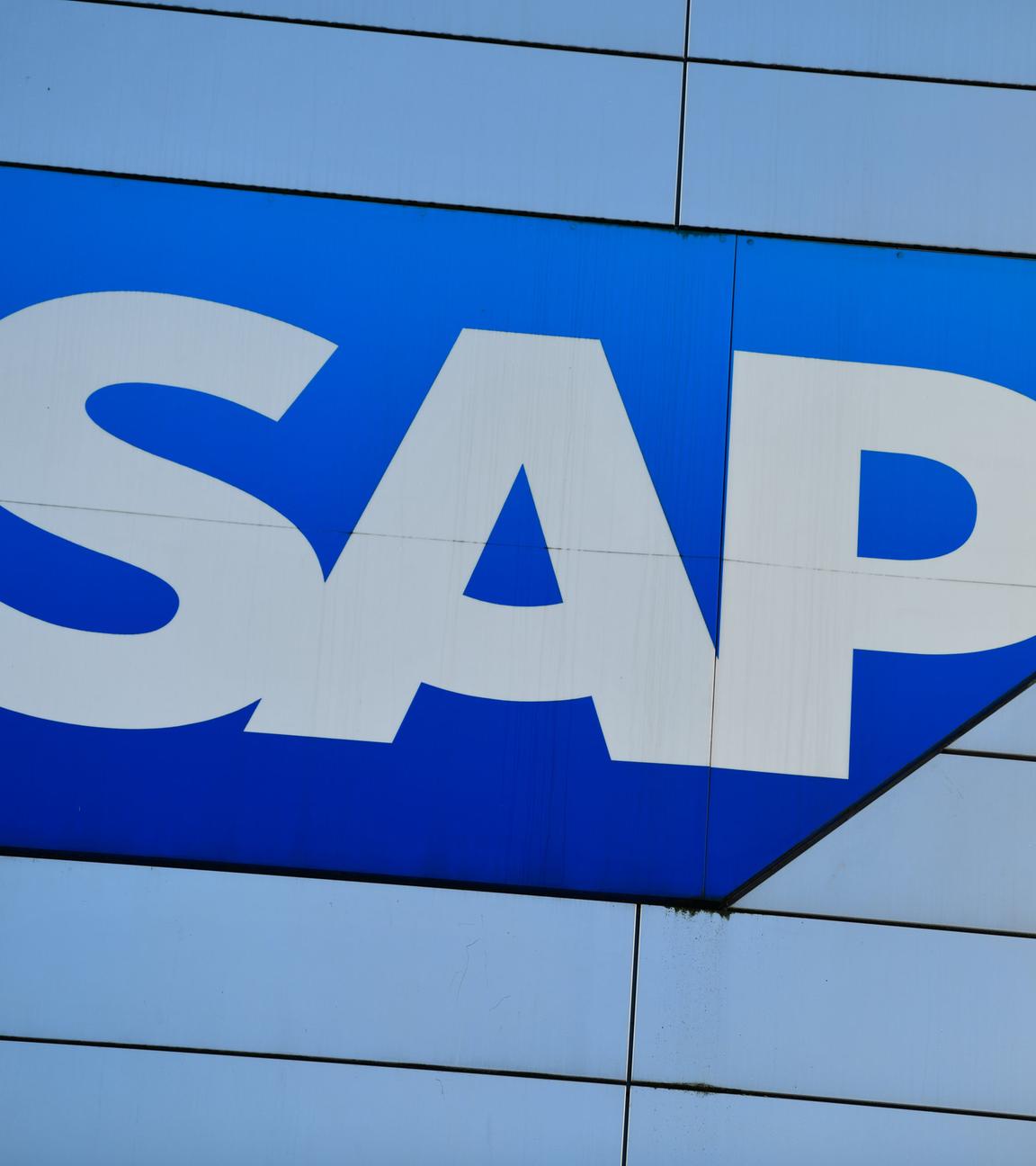 Das SAP-Logo an der Konzernzentrale in Walldorf.