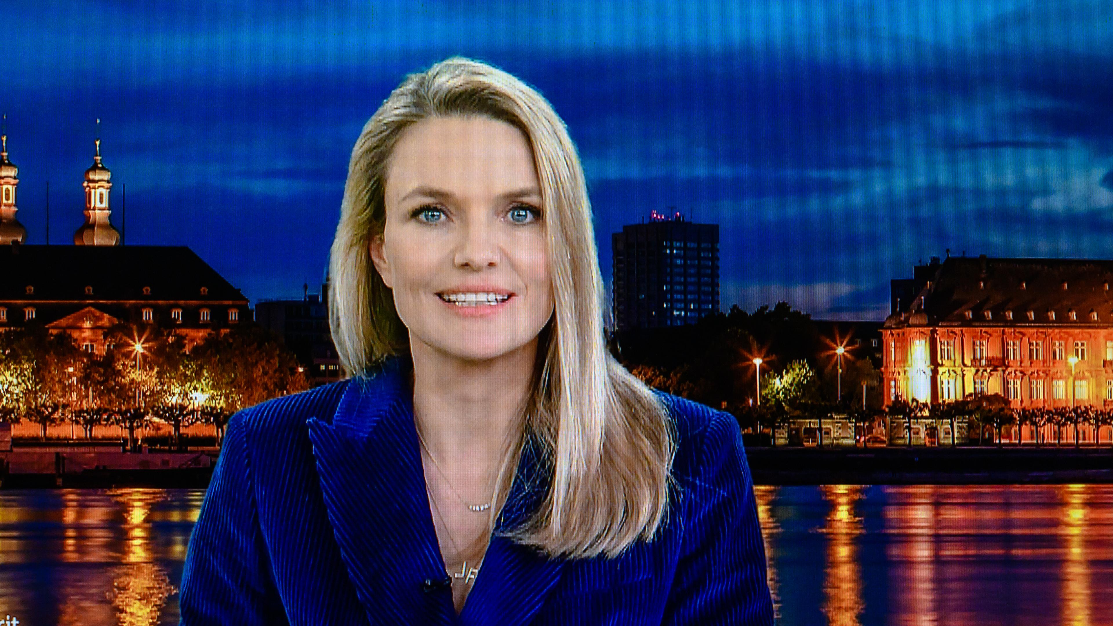 SCHALTE: Sarah Tacke