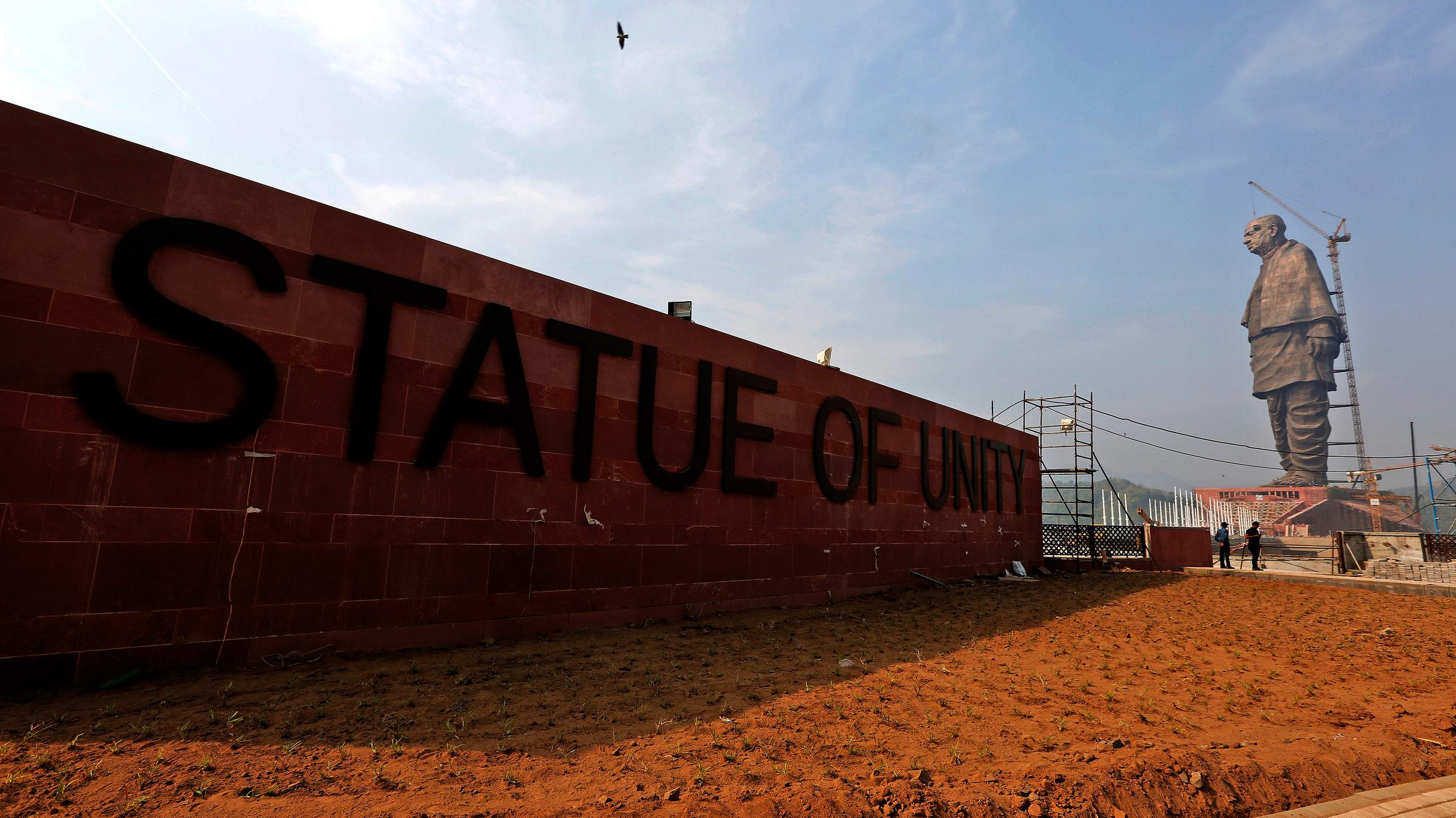 Kritiker: Einheitsstatue ist reine Geldverschwendung