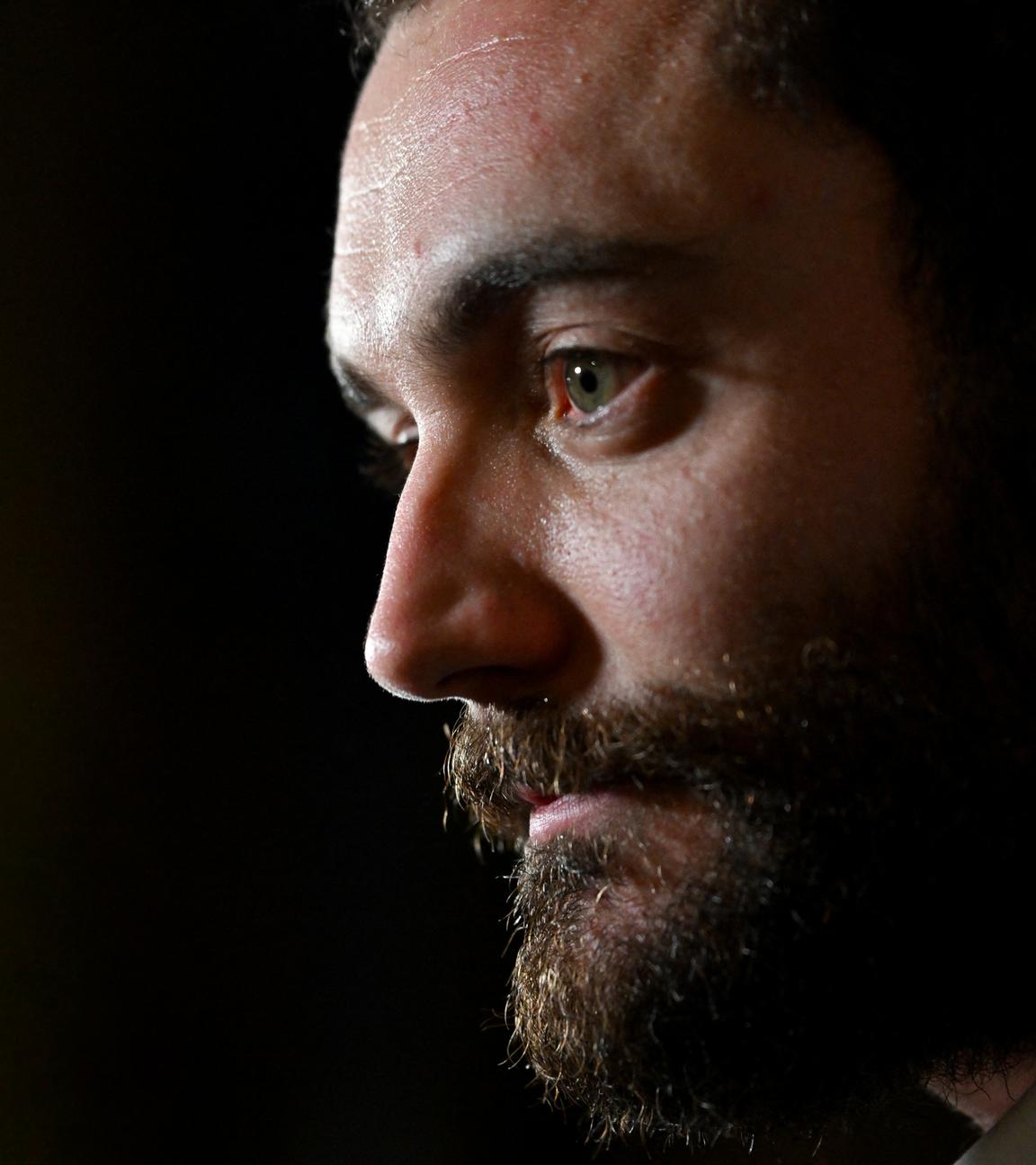 Louis Sarkozy gibt bei einer PK seine Kanditatur für die Kommunalwahlen 2026 bekannt