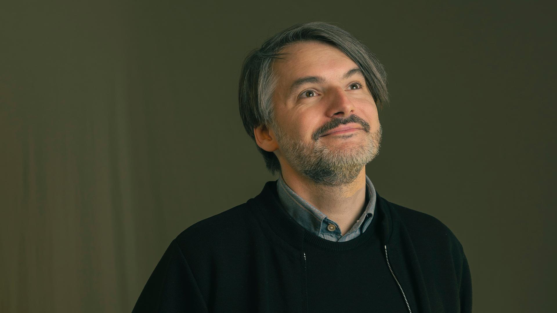 Autor Saša Stanišić im Porträt (2024)