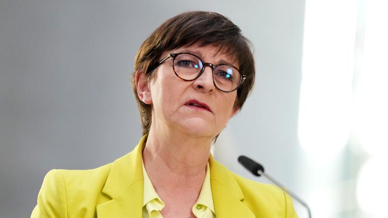 Saskia Esken, aufgenommen am 08.03.2025 in Berlin