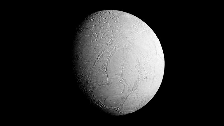Saturns Eismond Enceladus, dessen geologisch aktive, wässrige Zusammensetzung derjenigen der Uranusmonde ähneln könnte vom 11.11.2024.