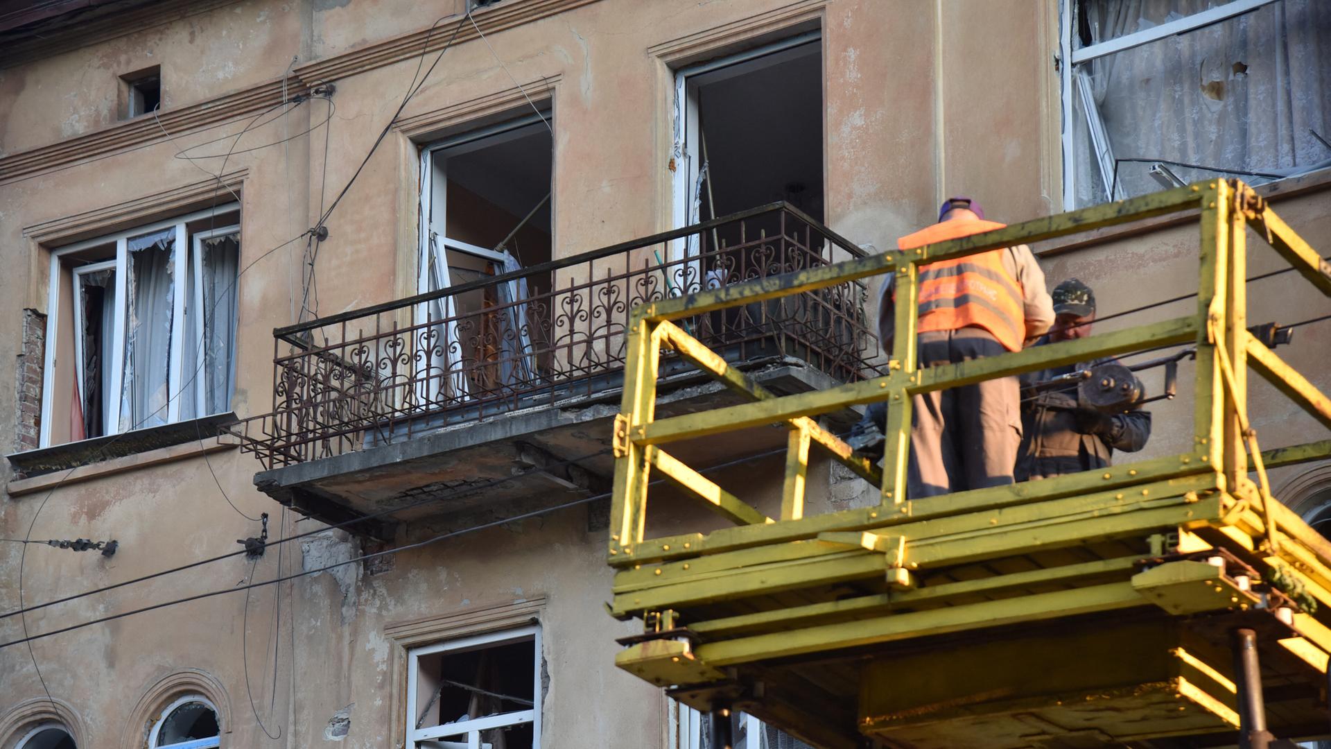 Massive Schäden nach den russischen Drohnen- und Raketenangriffen auf Lwiw