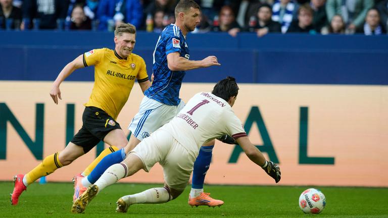 Jonas Sterner, Edin Dzeko und Tim Schreiber am 07.02.26