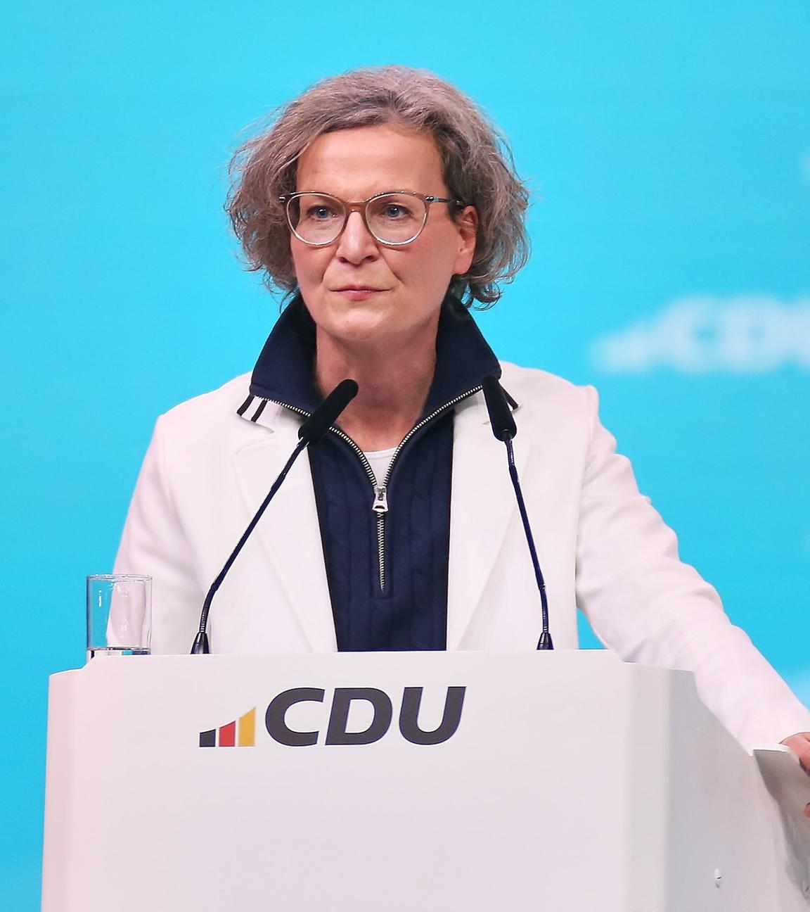 Die NRW-Heimatministerin Ina Scharrenbach spricht auf dem 38. Bundesparteitag der CDU Deutschlands.