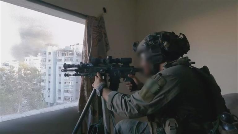 Ziele im Visier: Der Münchner Daniel G. in einem Gebäude in Gaza-Stadt 