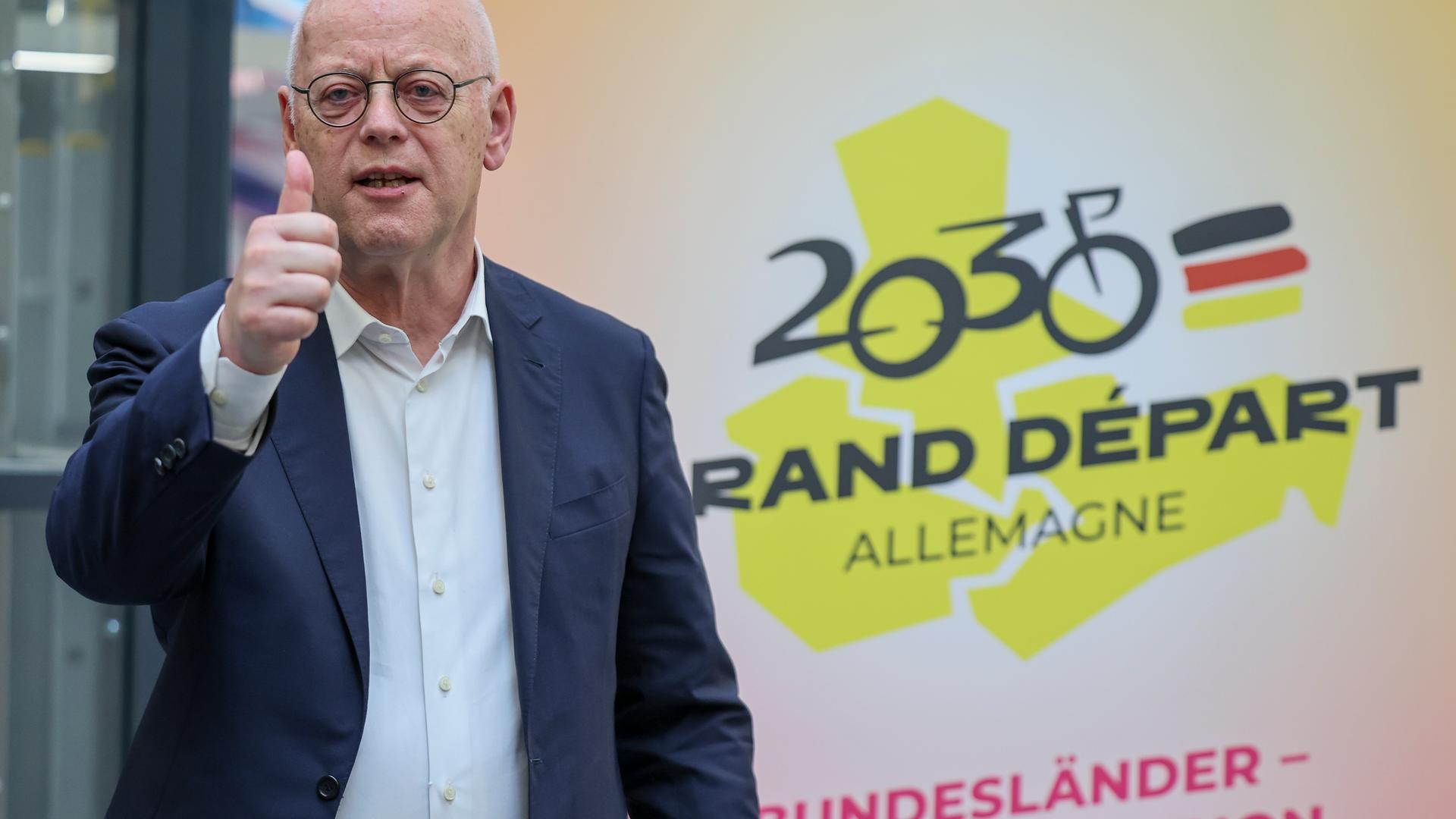 Rudolf Scharping in Leipzig bei der Präsentation des Projekts "Tour de France 2023 in Deutschland"