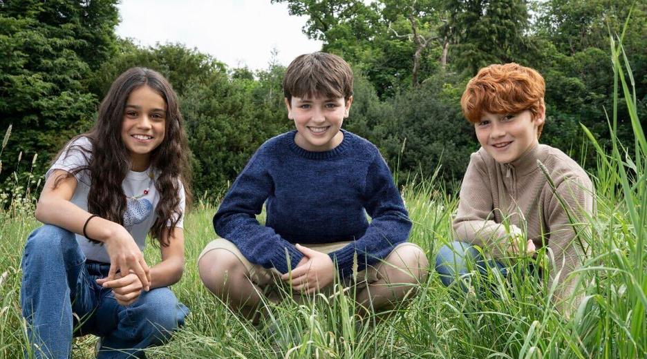 Schauspieler Arabella Stanton (l-r), Dominic McLaughlin und Alastair Stout, die Hermine Granger, Harry Potter und Ron Weasley in der HBO-Serie "Harry Potter" darstellen werden.