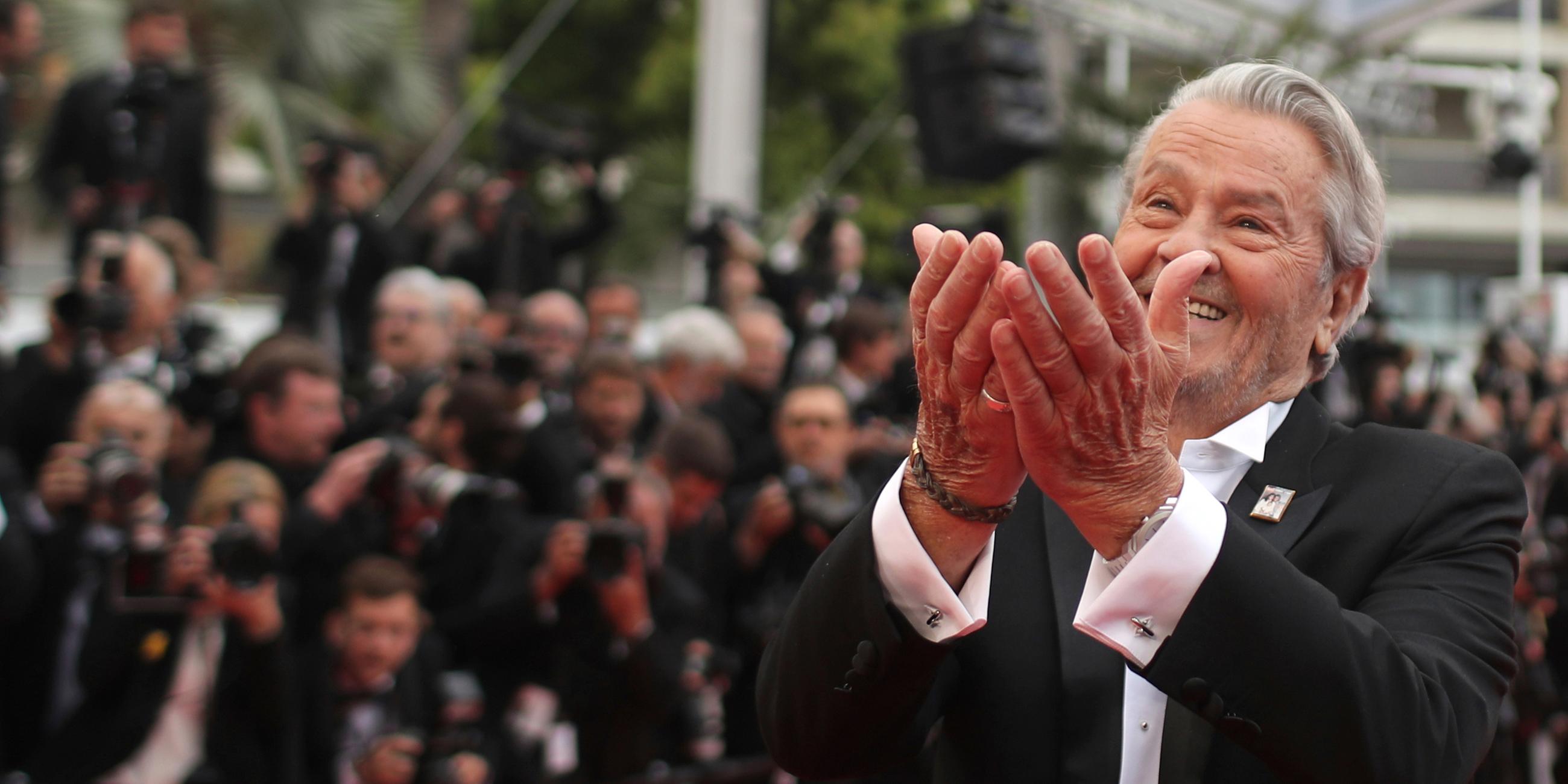 Alain Delon auf rotem Teppich