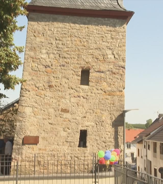 Der schiefste Turm der Welt in Gau-Meinheim