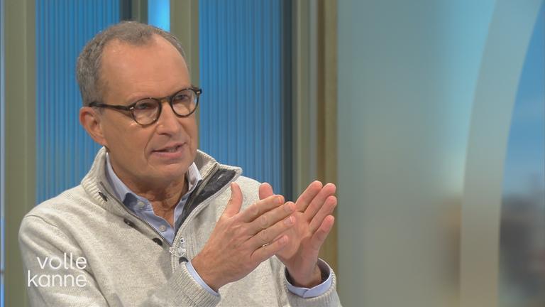 Dr. Christoph Specht am "Volle Kanne"-Tisch.